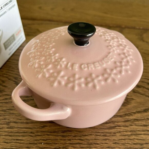 NWT!NEW!Le Creuset Mini Cocotte Petite Casserole Pink Fleurs Floral Stoneware - Picture 2 of 6